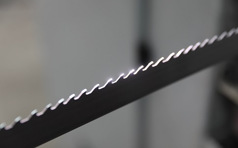 西安双金属带锯条产生切削噪音的原因具体有哪些？